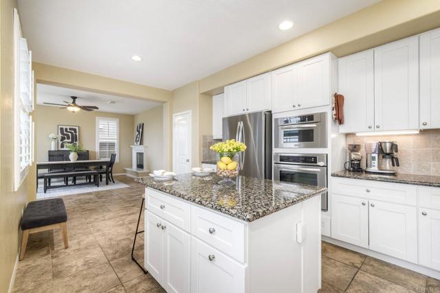 Detail Gallery Image 17 of 61 For 1241 Breakaway Dr, Oceanside,  CA 92057 - 4 Beds | 2/1 Baths