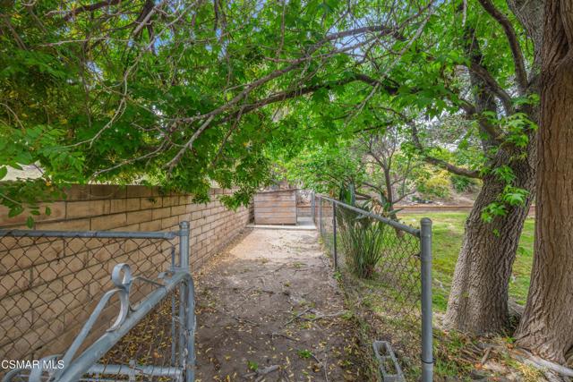 6930 Lafayette Street, Moorpark CA: https://media.crmls.org/mediaz/23fb1685-e72f-4750-98f7-fe81c71adb04.jpg