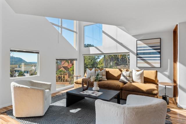 2506 Via Merano, Del Mar CA: https://media.crmls.org/mediaz/23fbe8c3-bbed-4859-96cf-d49dc3317e67.jpg