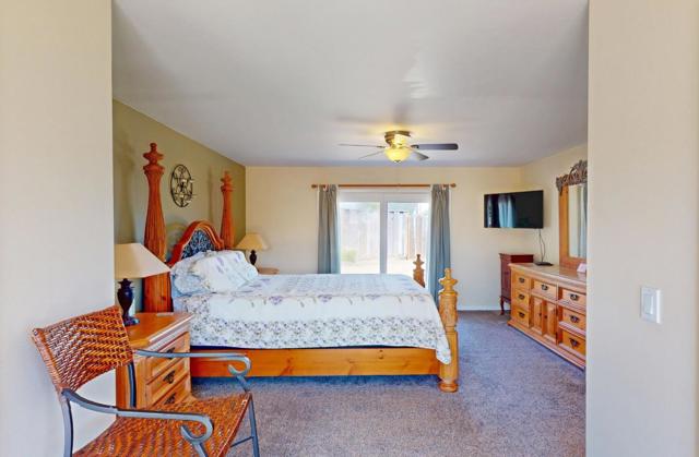 1127 Montecito Circle, Salinas CA: https://media.crmls.org/mediaz/23fbfd09-0a54-4588-a37d-0903fd21137e.jpg