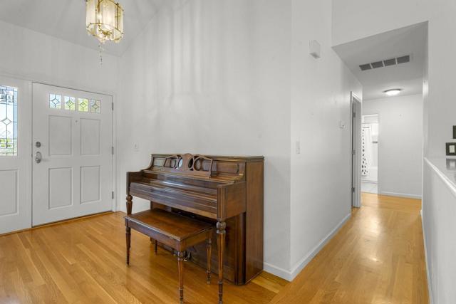 5387 King Estates Court, San Jose CA: https://media.crmls.org/mediaz/23fc4cf6-12f0-4bd3-a6c2-c95028bcf284.jpg