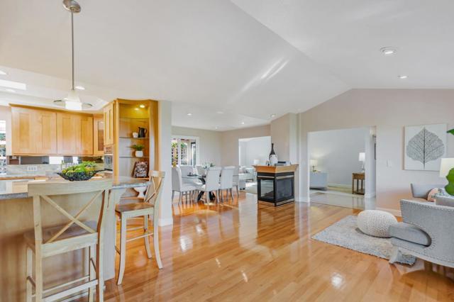 3449 Suncrest Avenue, San Jose CA: https://media.crmls.org/mediaz/23fc6afa-9697-4c58-94ee-71e0d6735985.jpg