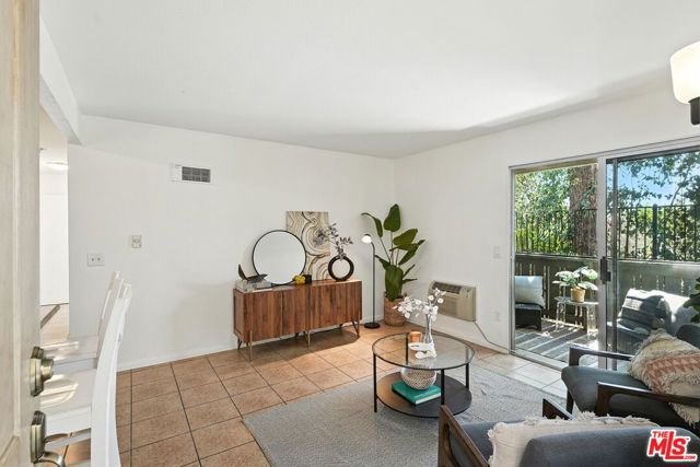 830 W Lincoln Avenue, Escondido CA: https://media.crmls.org/mediaz/23fcd0af-059d-41be-b0ca-36557f479f2f.jpg
