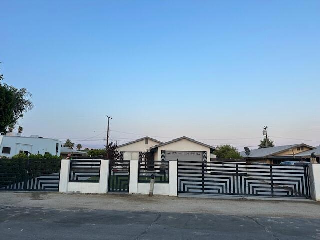 16290 Via Vista, Desert Hot Springs CA: https://media.crmls.org/mediaz/23fce4c6-ae52-417d-9009-f1034a73d3f0.jpg