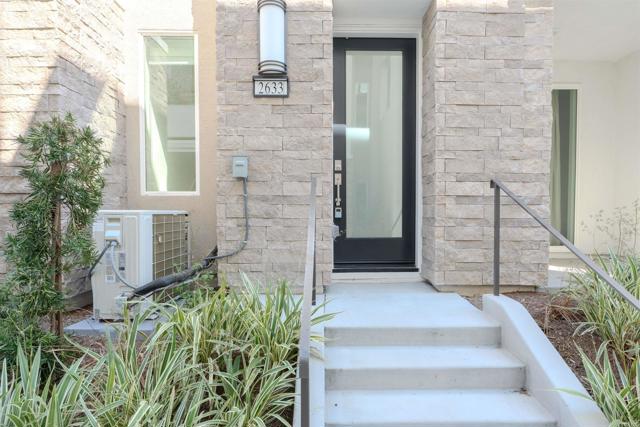 Detail Gallery Image 2 of 30 For 2633 Everly Dr, San Diego,  CA 92108 - 4 Beds | 3/1 Baths