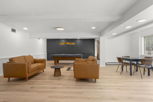 58 N El Camino Real, San Mateo CA: https://media.crmls.org/mediaz/23fd652c-9b59-418d-80cd-92c6e153e880.jpg