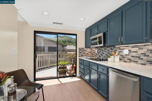 1458 Stanley Dollar Dr., Walnut Creek CA: https://media.crmls.org/mediaz/23fdd1b3-1821-4de9-b2ec-6c3238728588.jpg