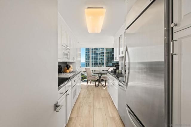 Image 22 of 32 For 1750 Avenida Del Mundo  504