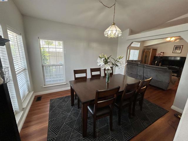 6130 Monterey Hwy, San Jose CA: https://media.crmls.org/mediaz/23fea4ec-f62f-4707-ad60-803e99c3bd1d.jpg