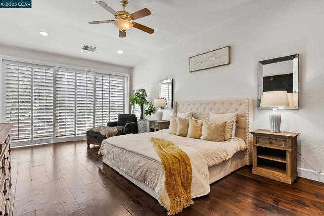 2058 Marazzani Dr, Martinez CA: https://media.crmls.org/mediaz/23fecb02-b53e-4da5-88e8-8343193684c8.jpg