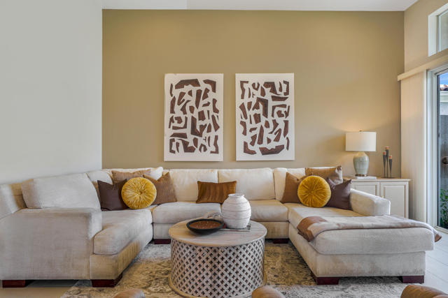 502 Desert Holly Drive, Palm Desert CA: https://media.crmls.org/mediaz/23ffb1f2-039c-4e3a-a01a-539980695f55.jpg