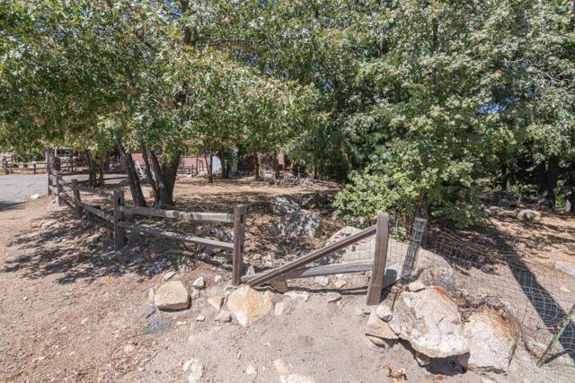 Detail Gallery Image 50 of 63 For 1211 Bridal Path, Rimforest,  CA 92378 - 2 Beds | 1 Baths