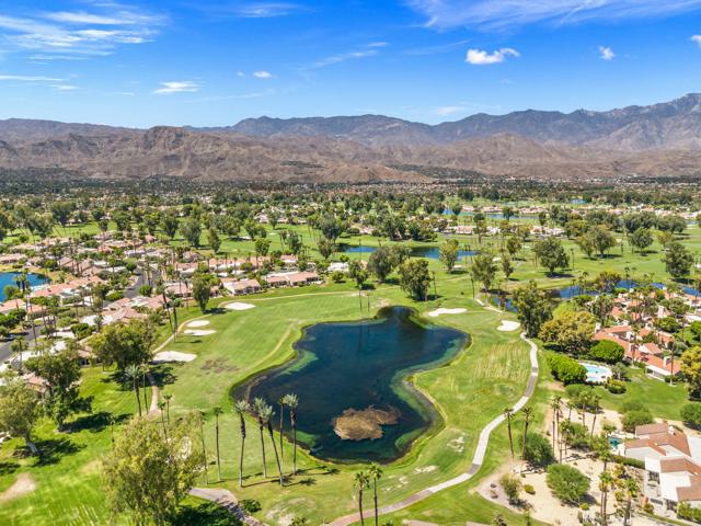 10605 Wimbledon Drive, Rancho Mirage CA: https://media.crmls.org/mediaz/24003b73-5843-4f65-9b52-c25c19e4f733.jpg