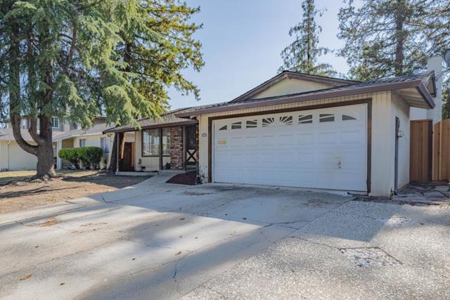 6256 Hokett Way, San Jose CA: https://media.crmls.org/mediaz/24014502-99a2-46e2-8b91-63db2e58fe71.jpg
