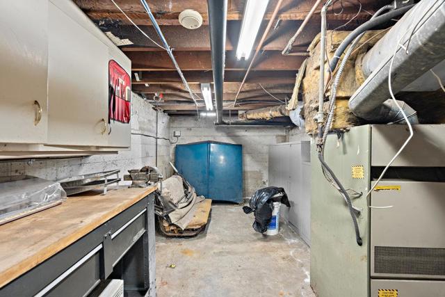 1545 E Saint John Street, San Jose CA: https://media.crmls.org/mediaz/24032965-3206-41f9-a813-f64271585f44.jpg