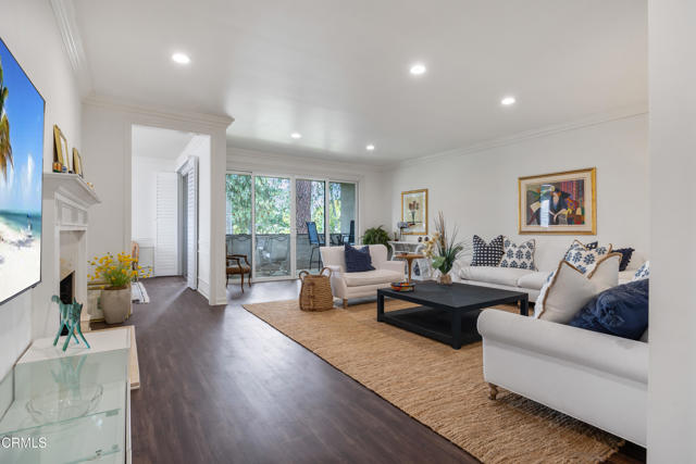 380 S Orange Grove Boulevard, Pasadena CA: https://media.crmls.org/mediaz/24038ace-baeb-47f6-abf7-d841b30376b2.jpg