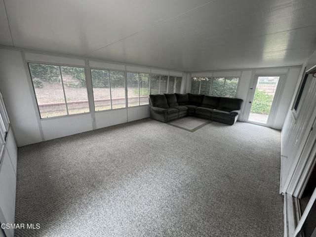 6439 Hazel Circle, Simi Valley CA: https://media.crmls.org/mediaz/240508ac-ab34-49de-a627-bfaba28b3d23.jpg