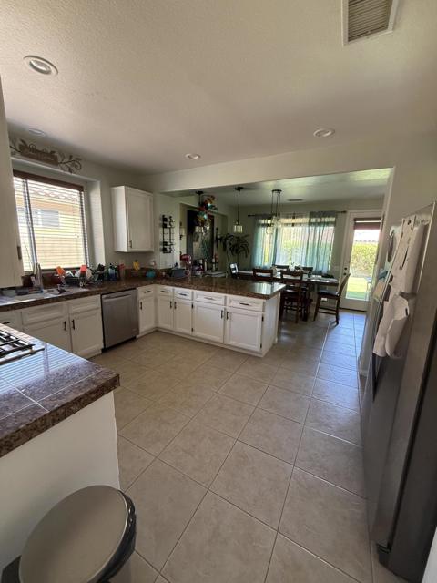 42276 Revere Street, Indio CA: https://media.crmls.org/mediaz/24052ad1-ddb2-4151-8e99-5990d7fd36a1.jpg