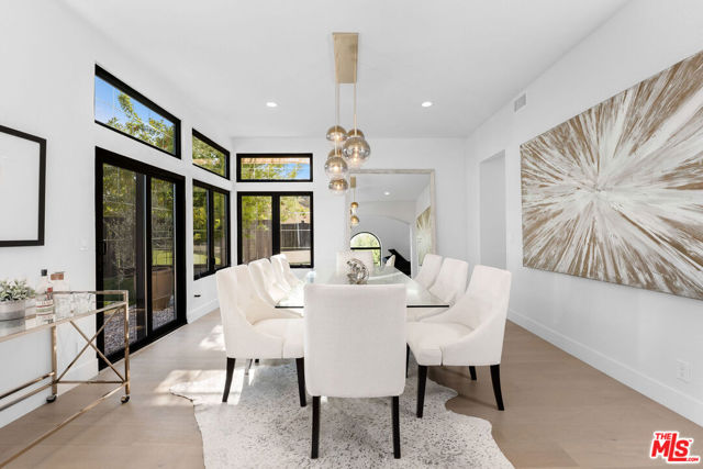 23458 W Moon Shadows Drive, Malibu CA: https://media.crmls.org/mediaz/24070aff-d4ac-4950-ba4b-faab6d5ae2e9.jpg