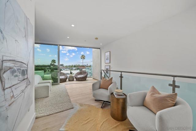 2646 State Street, Unit D, Carlsbad CA: https://media.crmls.org/mediaz/240811a8-3f78-4f29-b512-29464c331f36.jpg