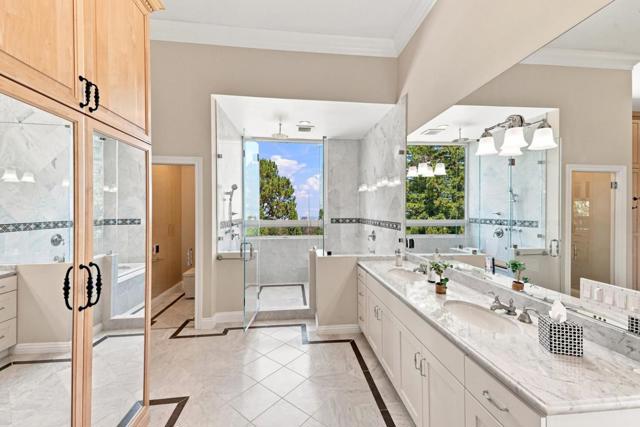 150 New Place Road, Hillsborough CA: https://media.crmls.org/mediaz/24091e63-f894-4528-8af0-3df539d76a27.jpg