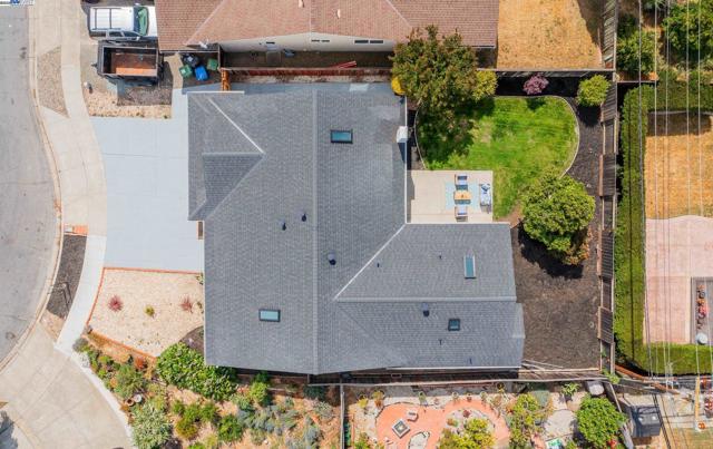 4227 Becerra Dr, Fremont CA: https://media.crmls.org/mediaz/24094c1a-1a2b-441f-a227-967833474f7e.jpg