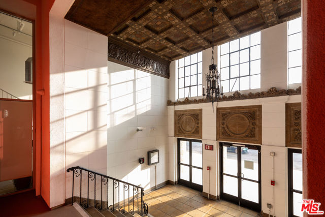 200 N San Fernando Road, Los Angeles CA: https://media.crmls.org/mediaz/24096e72-ddb0-44fb-a433-5aae6cad6188.jpg