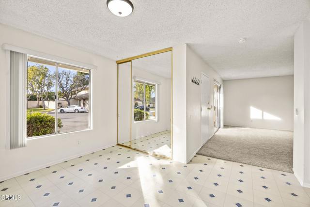 Detail Gallery Image 5 of 18 For 2724 Jill Pl, Port Hueneme,  CA 93041 - 3 Beds | 2 Baths