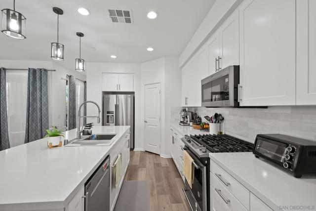 1235 Via Lucero, Oceanside CA: https://media.crmls.org/mediaz/240b028b-4e1e-4e90-aacf-005efc97b29f.jpg