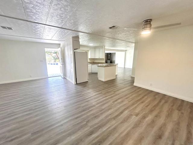 35109 Highway 79, Warner Springs CA: https://media.crmls.org/mediaz/240b5ecd-c120-45ed-b274-cf2b55c9a5d2.jpg