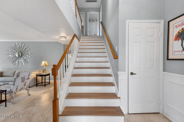 13101 Thomasville Court, Moorpark CA: https://media.crmls.org/mediaz/240ea30b-33c9-47d4-b539-44c4cf461120.jpg