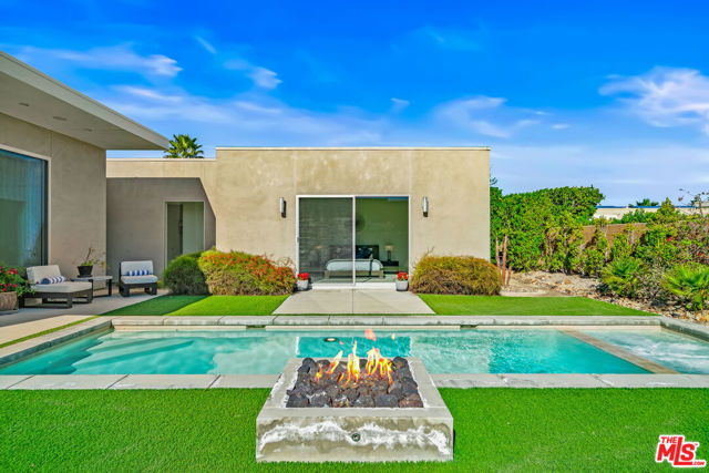 658 Dominion Way, Palm Springs, CA 92262