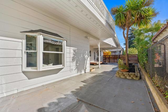 320 Cliff Drive, Aptos CA: https://media.crmls.org/mediaz/240ecb42-b309-496f-aed0-229c0269cdd9.jpg