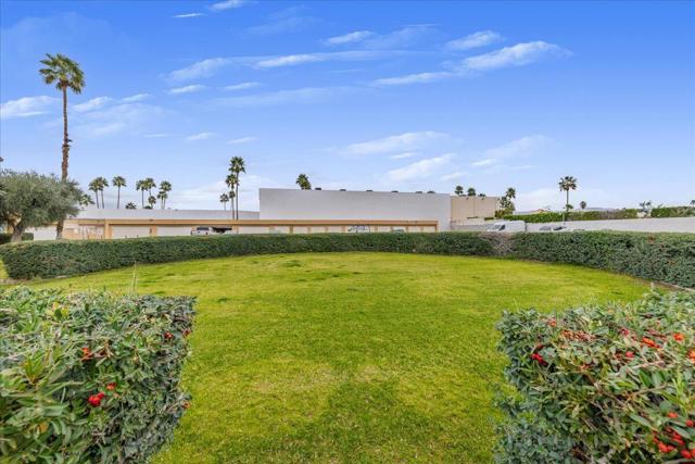 Image 32 of 42 For 32200 Cathedral Canyon Drive 89