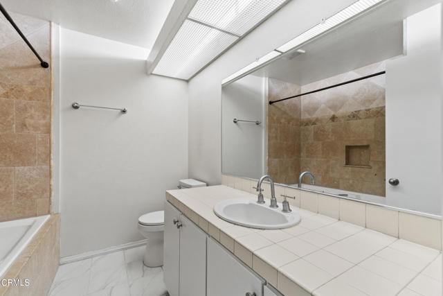 9540 Telegraph Road, Ventura CA: https://media.crmls.org/mediaz/240f6ad5-fe50-4d03-acea-56cc17b52c75.jpg