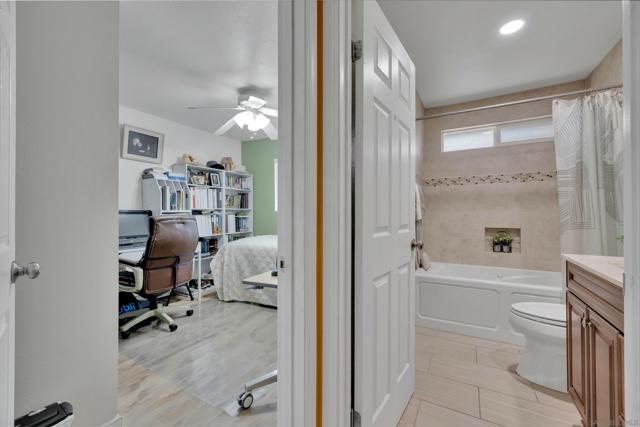 Image 26 of 58 For 44673 Holtville Avenue