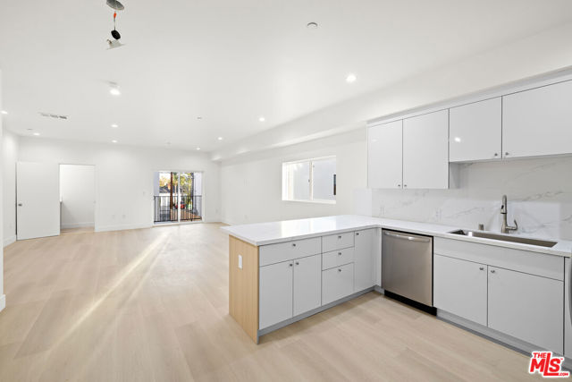 5651 Case Avenue photo 5