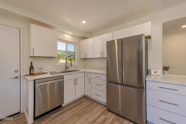 Detail Gallery Image 14 of 31 For 75 Maxine Ave, Oak View,  CA 93022 - 4 Beds | 2 Baths