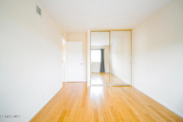 2111 Peak Place, Thousand Oaks CA: https://media.crmls.org/mediaz/2412d5a7-3401-4cb2-9380-12fc6b020de9.jpg