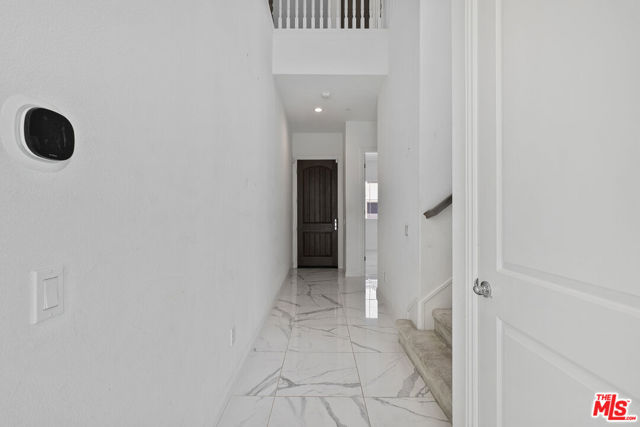 20810 Spruce Circle photo 4