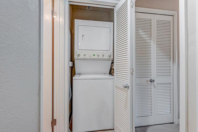 453 Alberto Way, Los Gatos CA: https://media.crmls.org/mediaz/2416a962-c1e8-4099-88f7-d5452cd55bb8.jpg