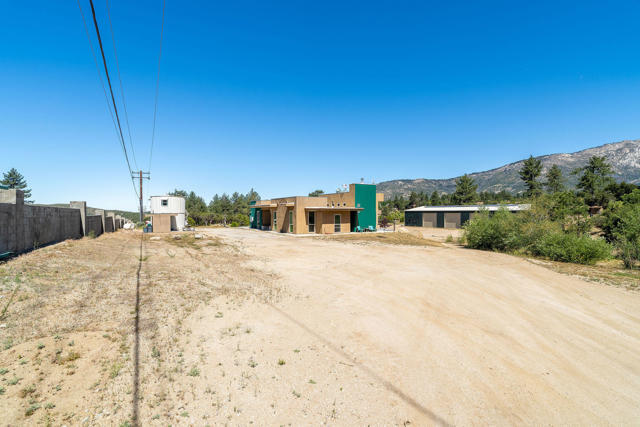 Image 15 of 83 For 28990 Bonita Vista Road