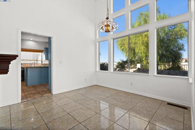2205 Mark Twain, Antioch CA: https://media.crmls.org/mediaz/2416b5c1-569a-43d0-915c-6a3aa658d67b.jpg