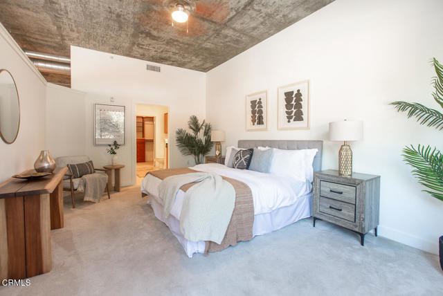Detail Gallery Image 9 of 22 For 840 E Green St #220,  Pasadena,  CA 91101 - 2 Beds | 2 Baths