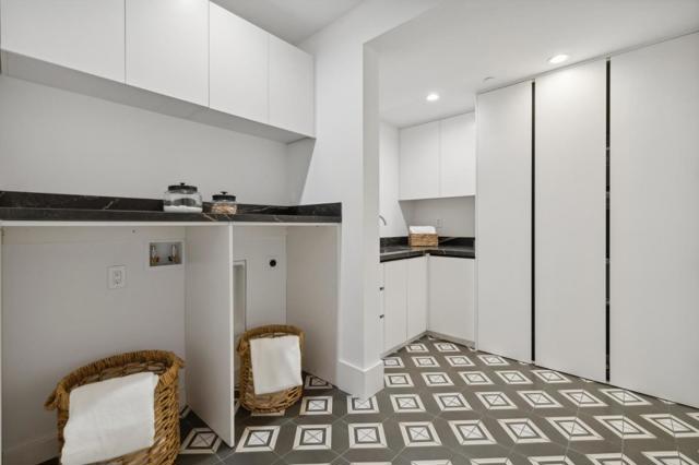 399 Camino Al Lago, Menlo Park CA: https://media.crmls.org/mediaz/24189d57-b279-4dd2-a0b9-74d5492cf082.jpg
