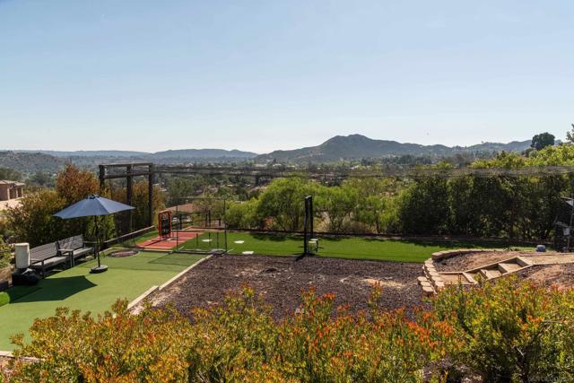 14546 Highcrest Ct, Poway CA: https://media.crmls.org/mediaz/2418d394-af2a-48e4-bcaf-0431a024ff9c.jpg