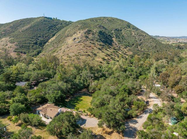 Detail Gallery Image 8 of 49 For 9115 Harmony Grove Rd, Escondido,  CA 92029 - 3 Beds | 2 Baths