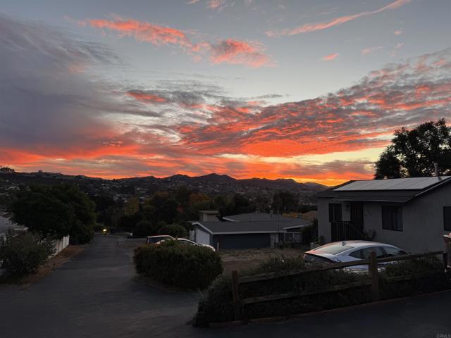 Detail Gallery Image 7 of 39 For 11829 Altadena Rd, Lakeside,  CA 92040 - 4 Beds | 2 Baths