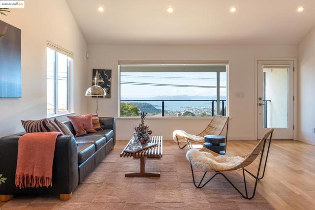 207 Cambridge Ave, Kensington CA: https://media.crmls.org/mediaz/241bdf12-40d1-4a04-8f8d-32a4de9e06a1.jpg