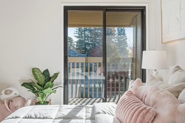 438 Sycamore Hill Drive, Danville CA: https://media.crmls.org/mediaz/241d4ca6-2372-43d7-aa3d-660b1796db0c.jpg